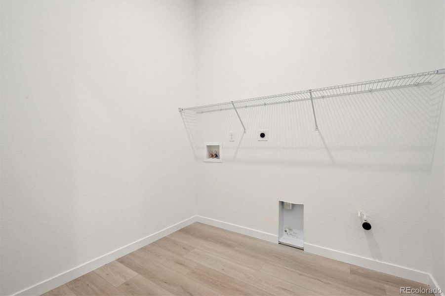 Image 27 of a home in The Aurora Highlands.