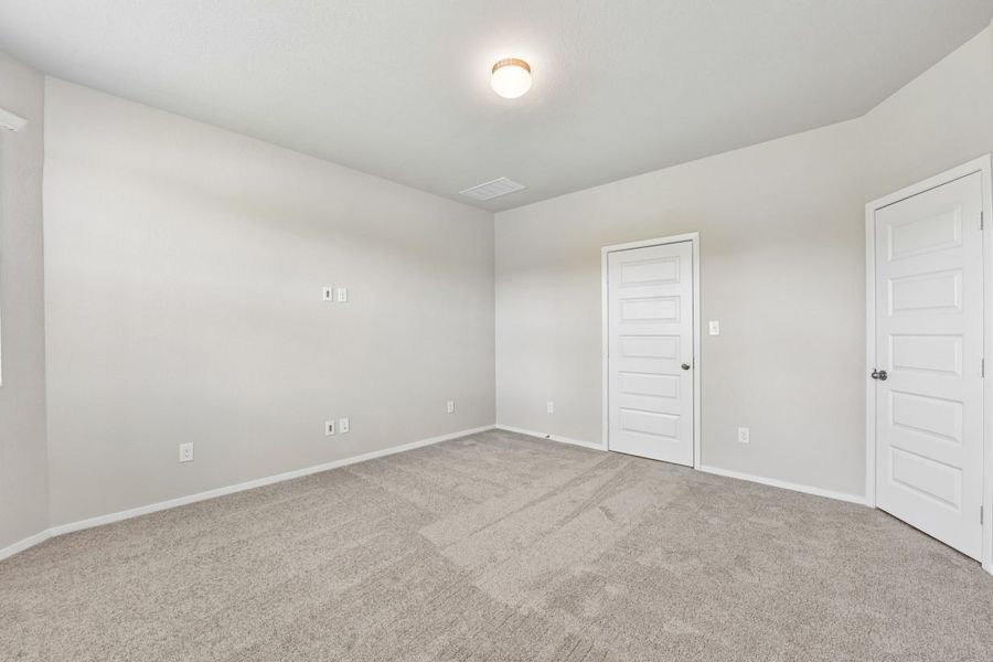 Spacious, unfurnished interior of a new home in Edgebrooke, Pflugerville (Image 25).