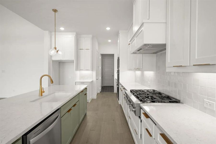 The Elliot A Kitchen