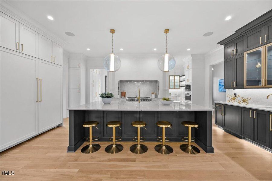 019-2A1A8206 019-2A1A8206