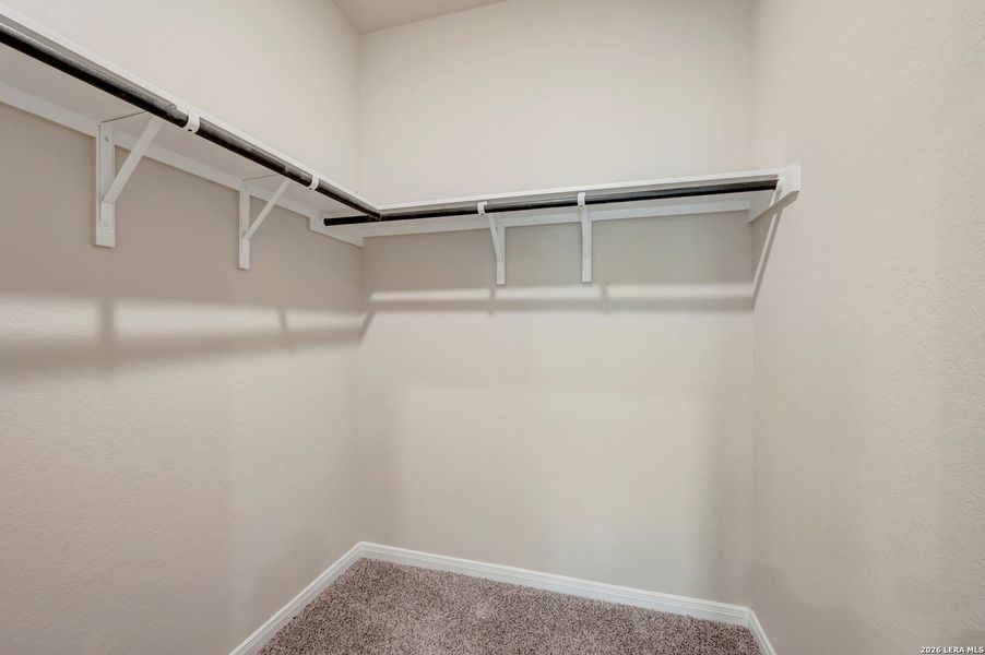 Spacious, unfurnished interior of a new home in Agave, San Antonio (Image 32).