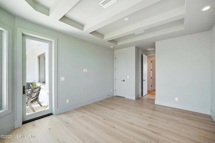 Spacious, unfurnished interior of a new home in , Neptune Beach (Image 23).