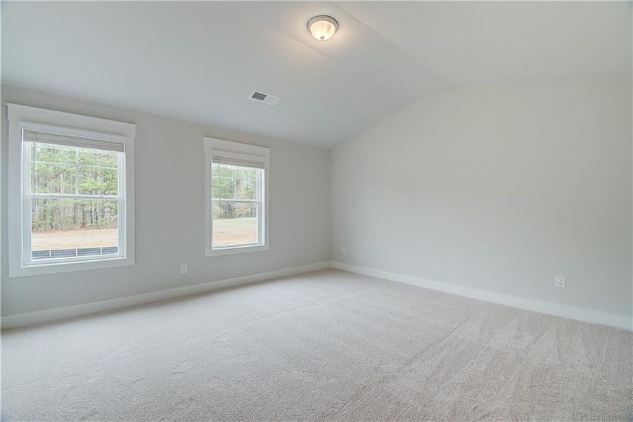 Spacious, unfurnished interior of a new home in , Senoia (Image 13).