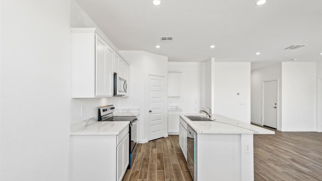 Furnished interior view inside a new home in Entrada Del Oro, Gold Canyon (Image 8).