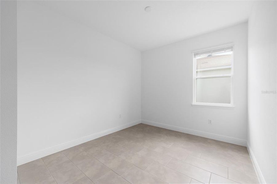 Spacious, unfurnished interior of a new home in , Ocala (Image 31).