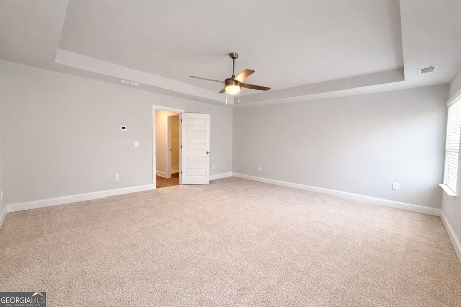Spacious, unfurnished interior of a new home in Harley Farms South, Bonaire (Image 17). Spacious, unfurnished interior of a new home in Harley Farms South, Bonaire (Image 17).