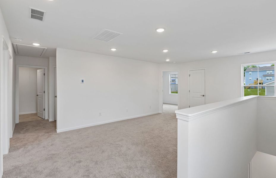 Spacious, unfurnished interior of a new home in Highlands of Carter's Station, Columbia (Image 27). Spacious, unfurnished interior of a new home in Highlands of Carter's Station, Columbia (Image 27).