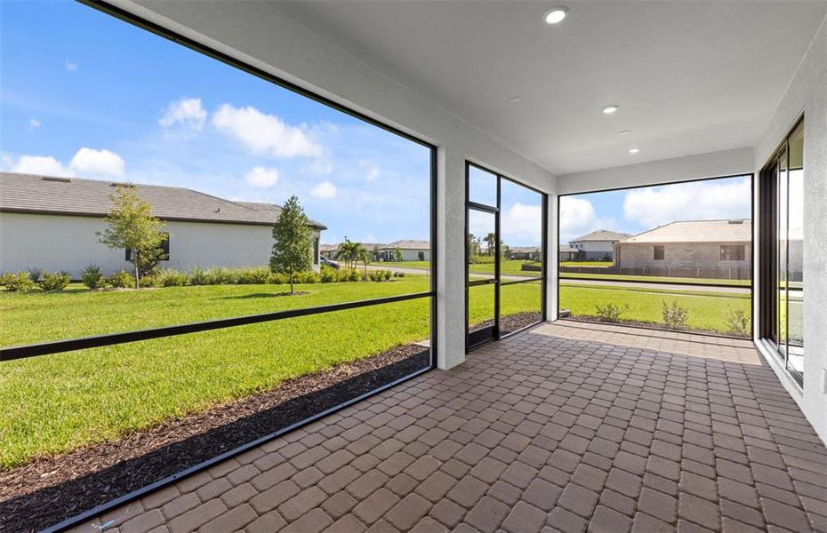 Exterior details and patio area of a home in Lakespur Wellen Park, Venice (Image 20). Exterior details and patio area of a home in Lakespur Wellen Park, Venice (Image 20).