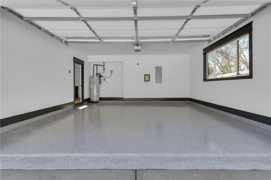 Spacious, unfurnished interior of a new home in , Hoschton (Image 27). Spacious, unfurnished interior of a new home in , Hoschton (Image 27).