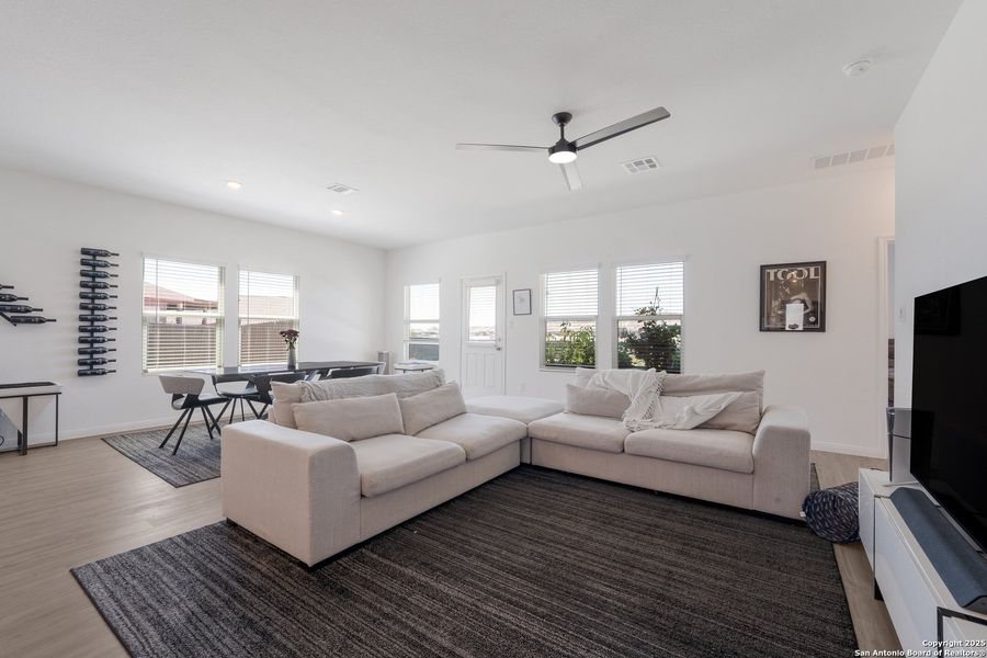 Furnished interior view inside a new home in Navarro Ranch: Coastline Collection, Seguin (Image 17). Furnished interior view inside a new home in Navarro Ranch: Coastline Collection, Seguin (Image 17).