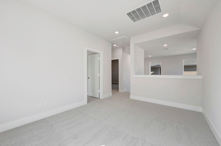 Spacious, unfurnished interior of a new home in The Meadows, Denton (Image 20).