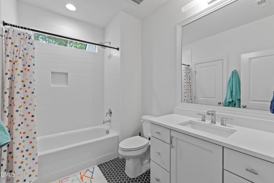 62-807 Crimson_7418 62-807 Crimson_7418