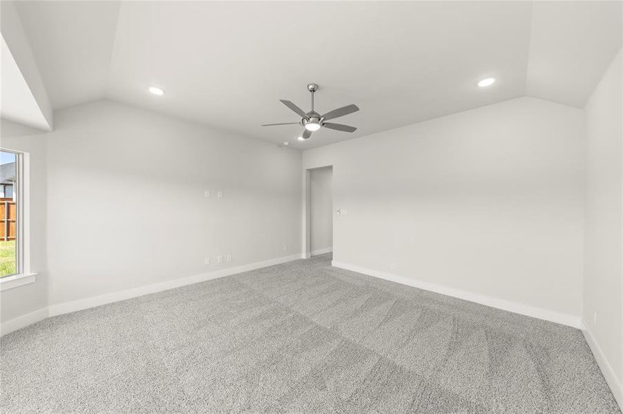 Image 33 of a home in Somerset Park.