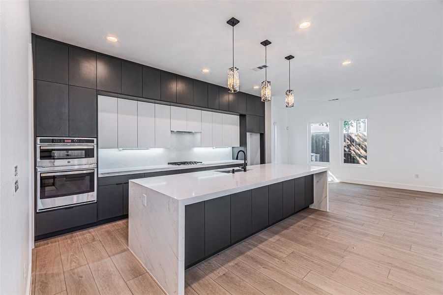 Furnished interior view inside a new home in , Dallas (Image 12).