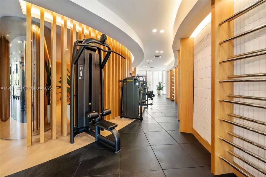 Community amenities in , Miami (Image 37).