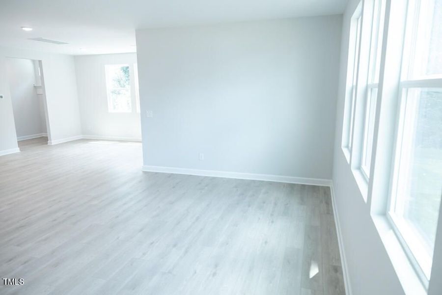 Spacious, unfurnished interior of a new home in Gregory Village, Lillington (Image 81).