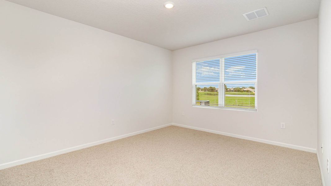 Spacious, unfurnished interior of a new home in Cypress Bay West, Palm Bay (Image 15).
