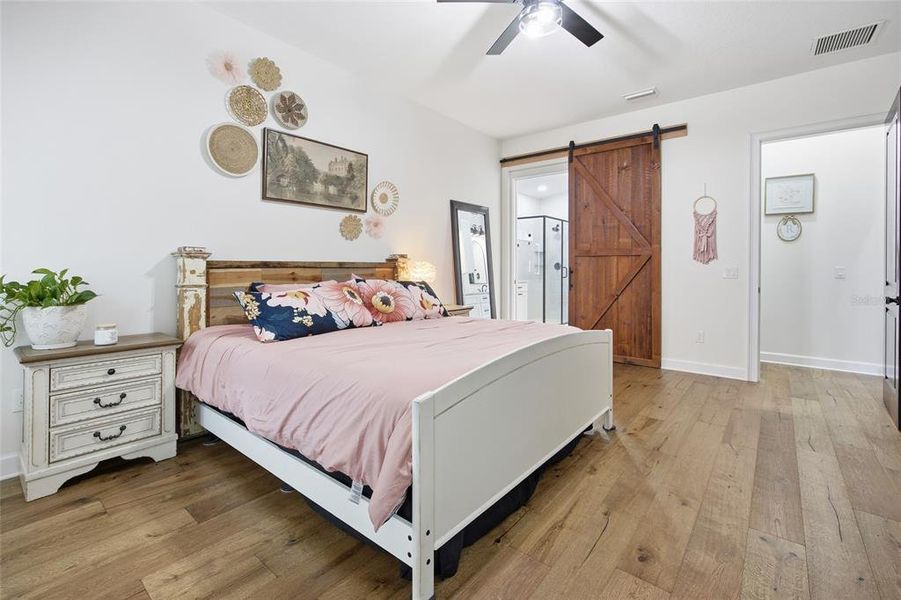 Furnished interior view inside a new home in , Belleview (Image 44). Furnished interior view inside a new home in , Belleview (Image 44).