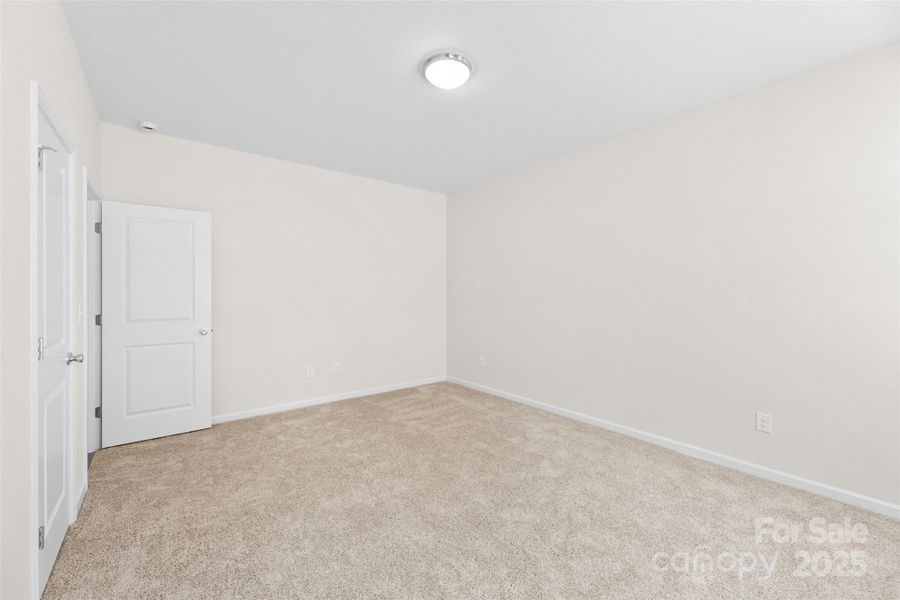 Spacious, unfurnished interior of a new home in , Spencer (Image 26).
