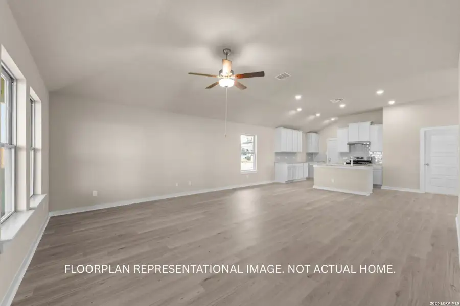 Spacious, unfurnished interior of a new home in Agave, San Antonio (Image 15).