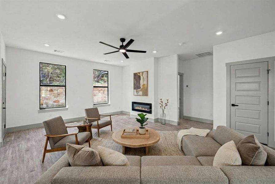 Furnished interior view inside a new home in , Granbury (Image 10).