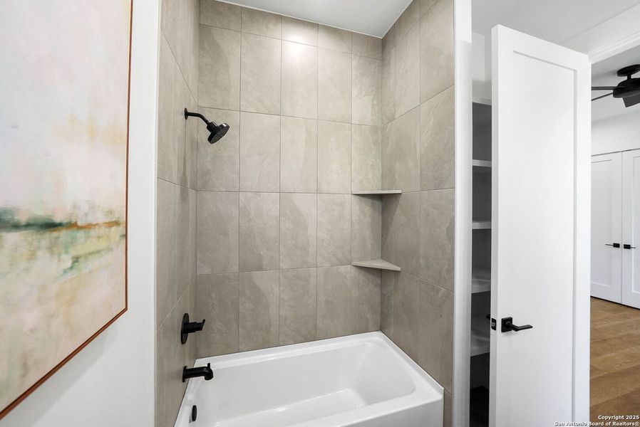 Image 44 of a home in .