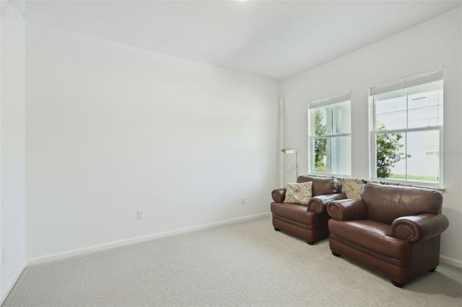 Furnished interior view inside a new home in , Winter Garden (Image 10).