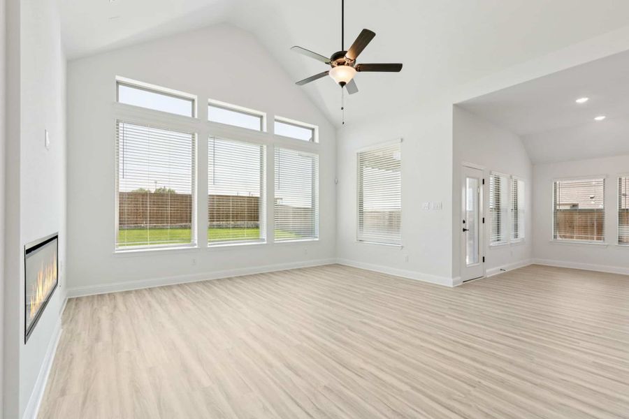 Spacious, unfurnished interior of a new home in Silo Mills, Joshua (Image 14).