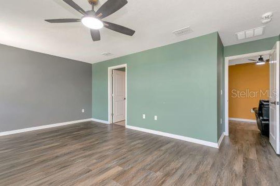 Spacious, unfurnished interior of a new home in Evergreen, Bradenton (Image 21). Spacious, unfurnished interior of a new home in Evergreen, Bradenton (Image 21).