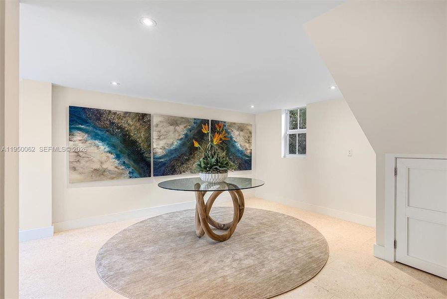 Furnished interior view inside a new home in , Islamorada, Village of Islands (Image 49).