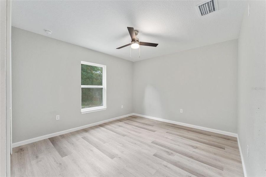 Spacious, unfurnished interior of a new home in , Belleview (Image 14).