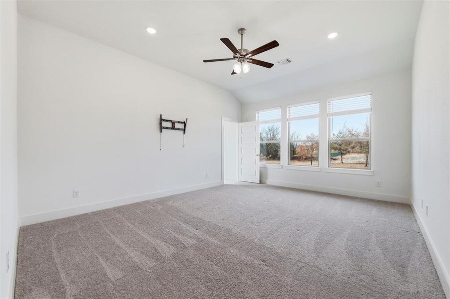 Spacious, unfurnished interior of a new home in , Boyd (Image 30).