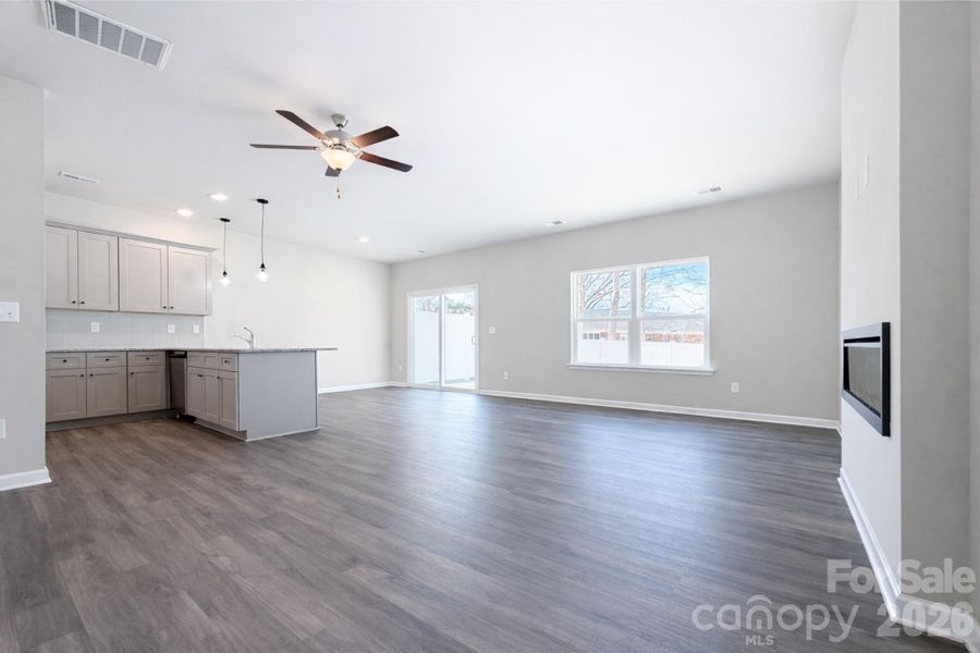 Spacious, unfurnished interior of a new home in , Charlotte (Image 13).