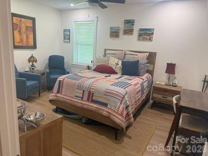 Large Bedroom Lower floor Large Bedroom Lower floor