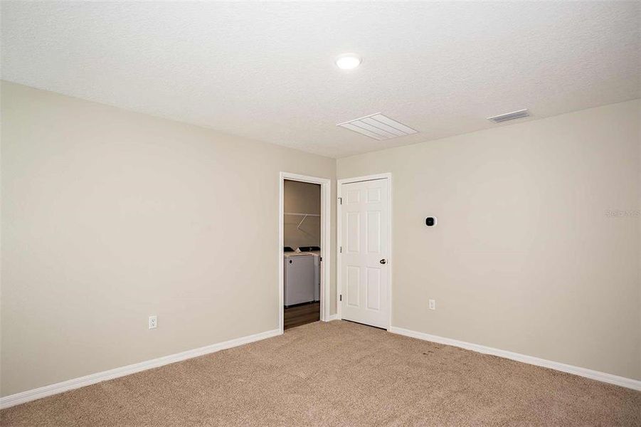Spacious, unfurnished interior of a new home in Crosswinds, Haines City (Image 19).