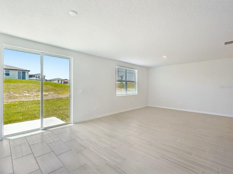 Spacious, unfurnished interior of a new home in Benton Hills - Classic Series, Brooksville (Image 30).