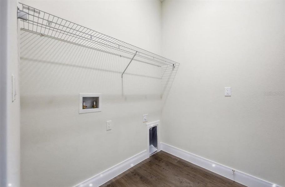 Spacious, unfurnished interior of a new home in , Ocala (Image 31).