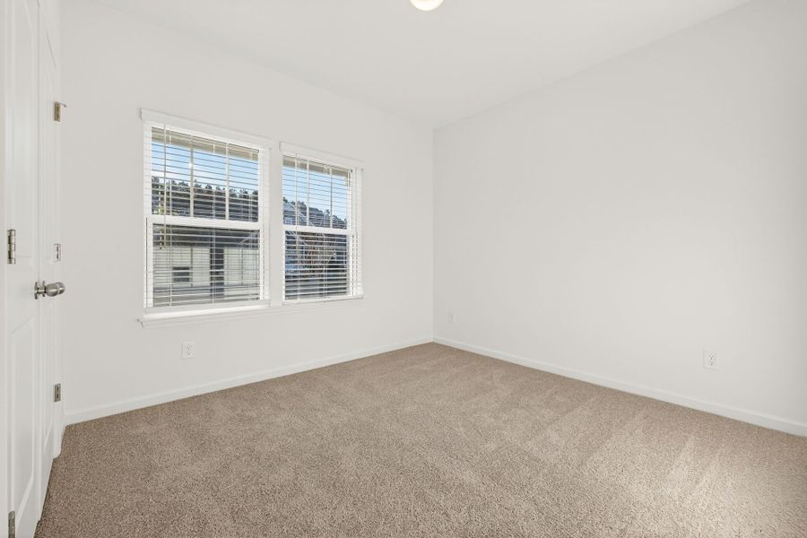 Spacious, unfurnished interior of a new home in Edgewater - The Links, Lancaster (Image 19).