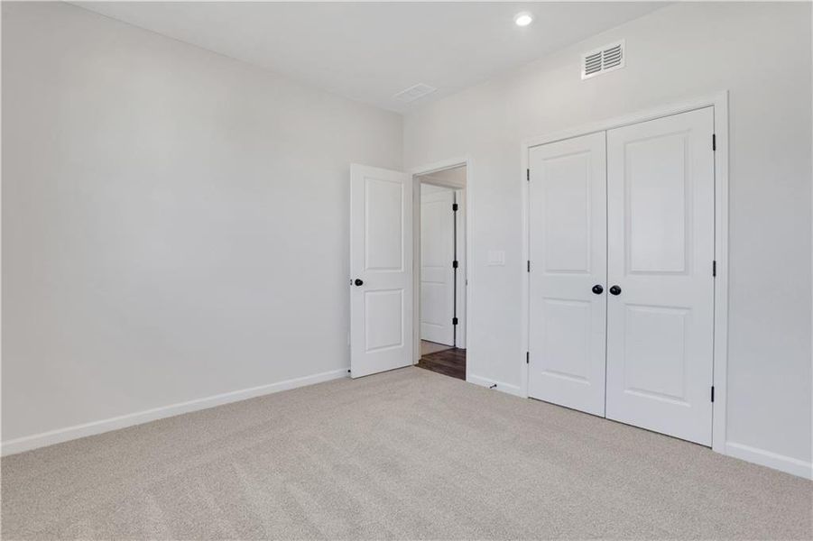 Spacious, unfurnished interior of a new home in Hillside Manor, Powder Springs (Image 17).