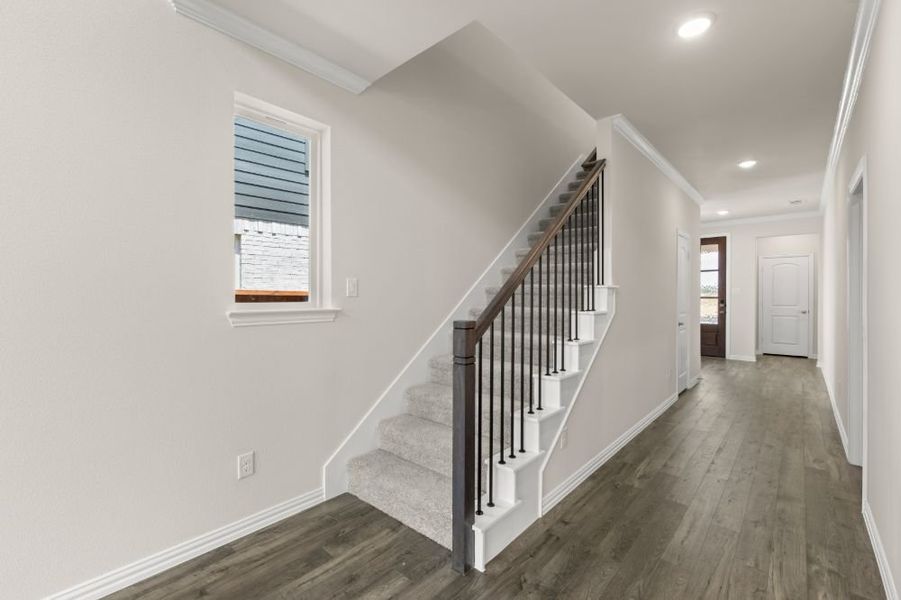 Spacious, unfurnished interior of a new home in Creekside, Royse City (Image 38).