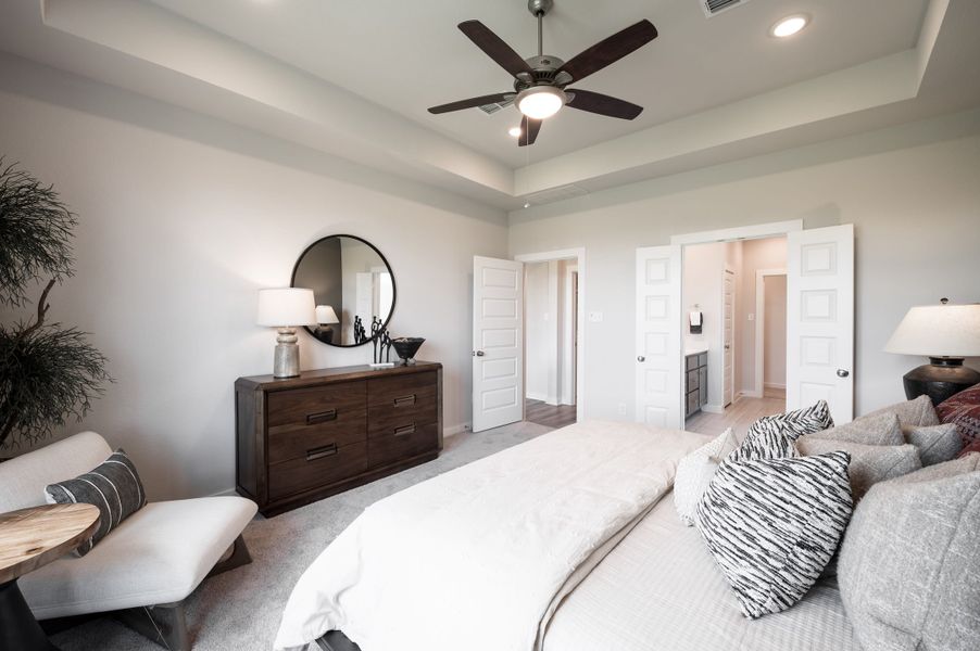 Representative furnished interior of a home built from the Yellowstar by Tri Pointe Homes in Mason Woods, Cypress (Image 42).