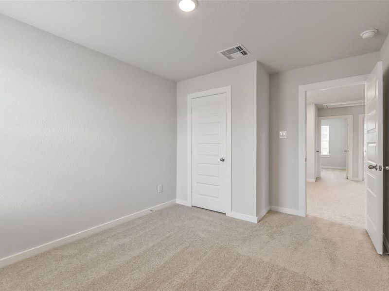 Spacious, unfurnished interior of a new home in Liberty Estates, Cleveland (Image 35).