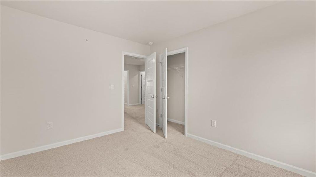 Spacious, unfurnished interior of a new home in Echo Glen, Stockbridge (Image 21).