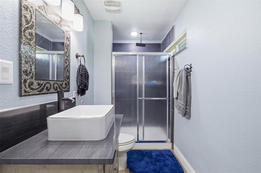 Furnished interior view inside a new home in , Mabank (Image 9).
