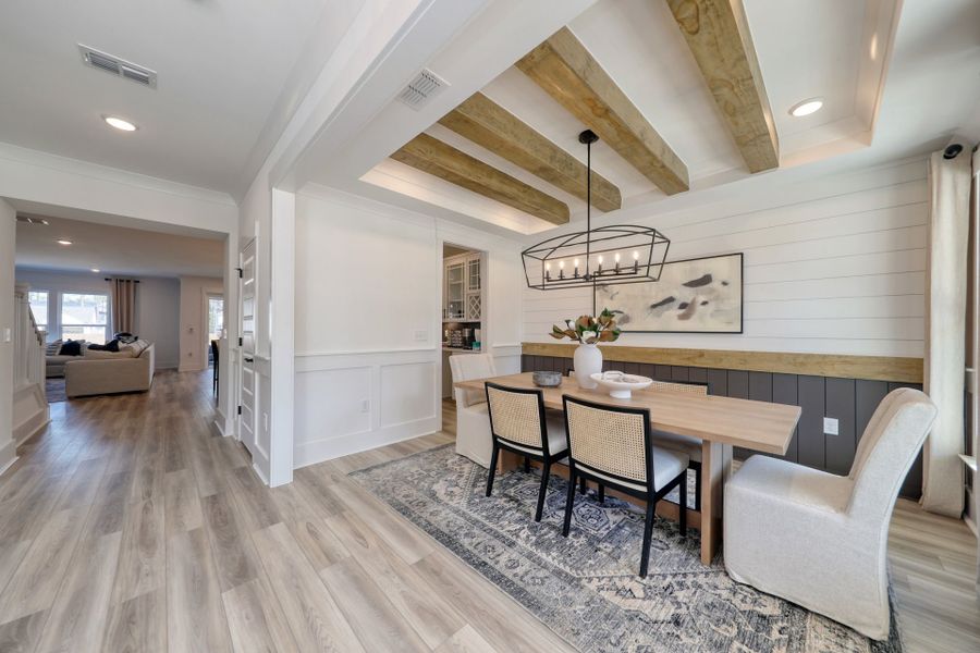 Representative furnished interior of a home built from the Vanderbilt by Pulte Homes in Indigo Bay, Myrtle Beach (Image 33).