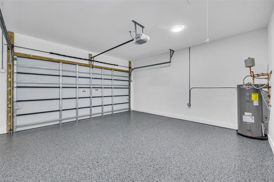 Spacious, unfurnished interior of a new home in , Oakland Park (Image 19).