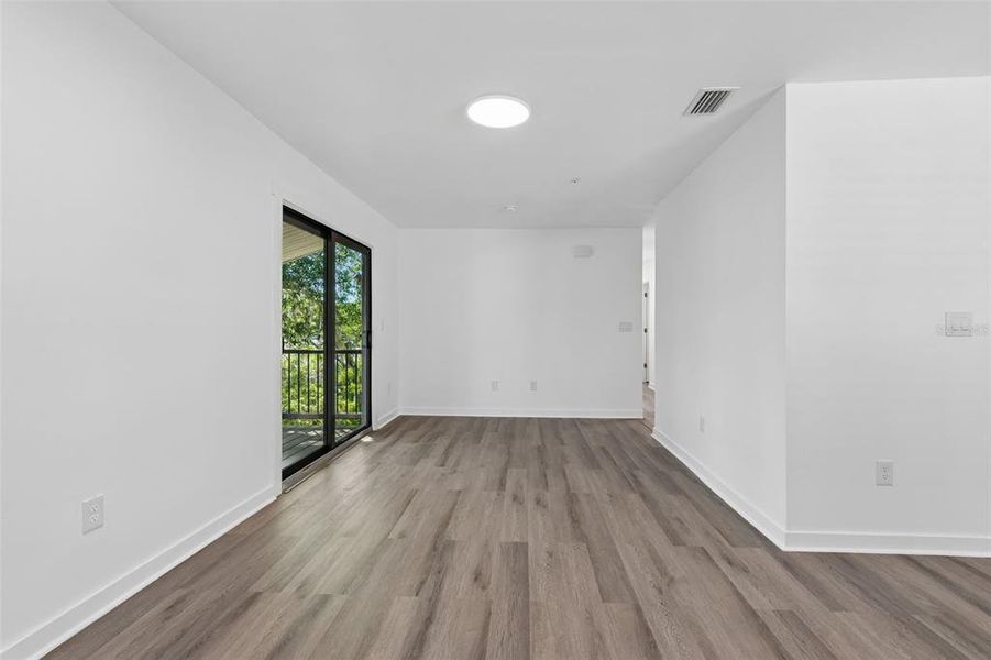 Spacious, unfurnished interior of a new home in , Oldsmar (Image 32). Spacious, unfurnished interior of a new home in , Oldsmar (Image 32).