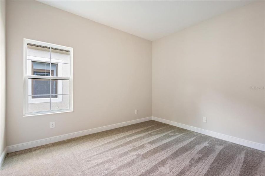 Spacious, unfurnished interior of a new home in Crestwood Estates, Valrico (Image 27).