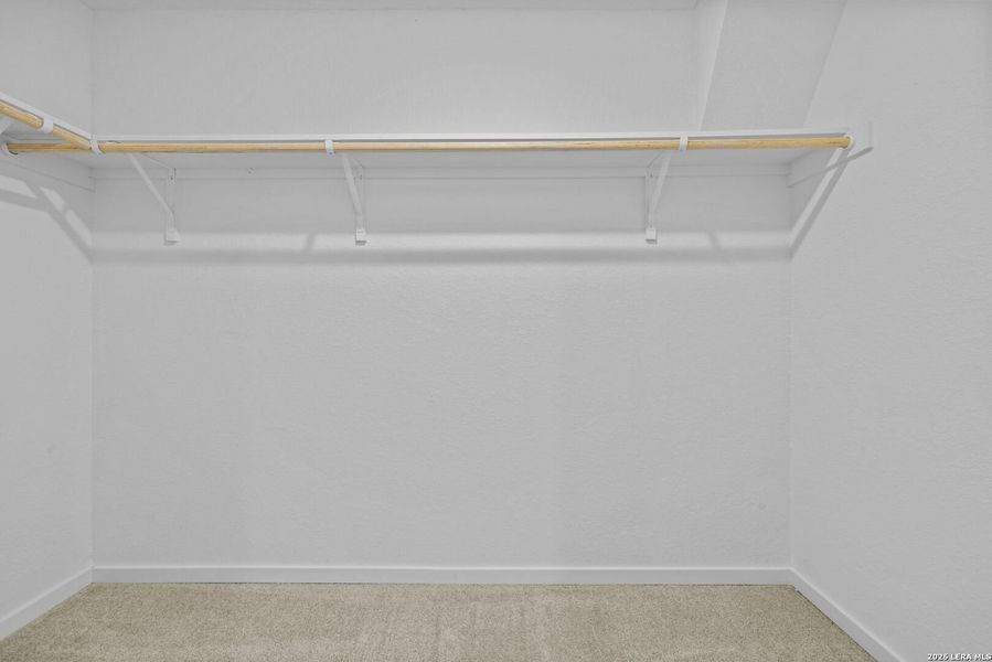 Spacious, unfurnished interior of a new home in Spring Grove, St. Hedwig (Image 16).