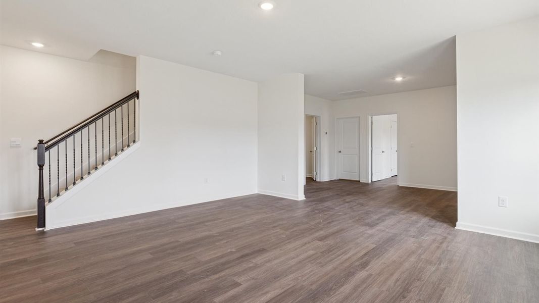 Spacious, unfurnished interior of a new home in Whispering Springs, Maryville (Image 33).